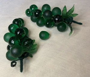 Glass Grape Small Clusters Green Tones Vintage - Picture 1 of 9