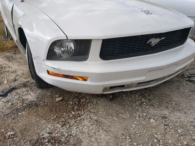 2005-2009 Ford Mustang Front Bumper - Oem R9DVD - Imagem 1 de 3