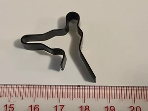 brake fuel pipe clip 059191 589-070 ANY CAR or triumph tr2 tr3 tr4 tr5 tr6 tr250 - Picture 1 of 1