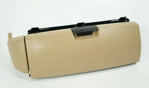 07-2010 mercedes w216 cl550 cl600 delantero izquierdo conductor bajo asiento cubo de almacenamiento beige - Imagen 1 de 12