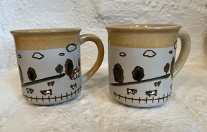 2 Vintage rustikale Biskus Keramik glasierte Kuh Farm Becher Bauernhaus Szene Kühe 10oz - Bild 1 von 5