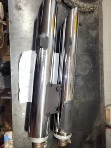 2011 Kawasaki Vulcan 1700 stock mufflers - Picture 1 of 3