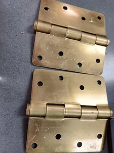 Vintage National 4" x 4" Runde Ecke Stoß Türscharnier 512RC Stumpf Messing & Schrauben - Bild 1 von 4