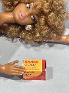 Barbie / Integrity 1:6 Scale Lifelike Realistic Retro Kodak Gold Film For Scenes - Picture 1 of 4