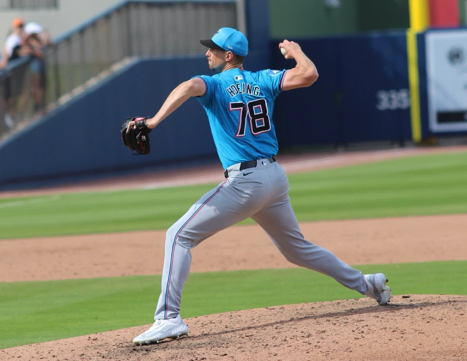 Bryan Hoeing Glossy Photo - San Diego Padres - Perfect for Autographs - Image 1 of 1