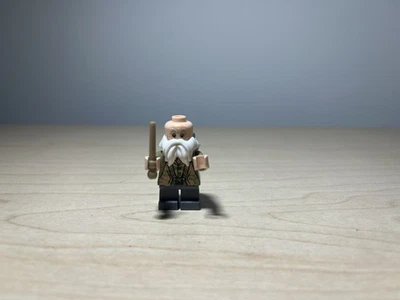 LEGO Professor Filius Flitwick Minifigure Old Olive Green Suit hp264 76385 Short - Image 1 of 4