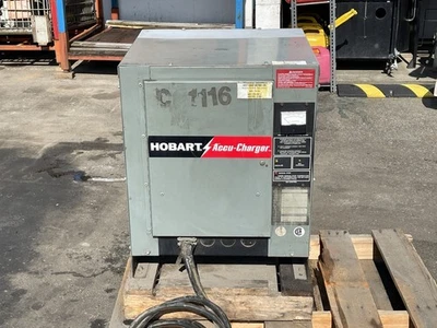 Hobart 450B1-12 24 Volt, 94 Amp, 381/450 AH Forklift Battery Charger - Image 1 of 4