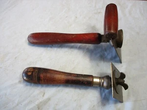 PAIR OF VINTAGE ADJUSTABLE HAND SCRAPERS - 1 is STARRETT - Picture 1 of 4