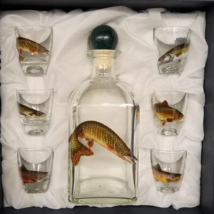 Juego de 7 vasos de licor con motivos de pescado + jarra con vasos de licor LUCIO - Imagen 1 de 6