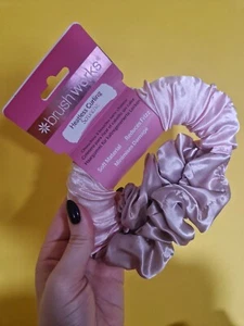 brushworks heatless curling scrunchie - Bild 1 von 1