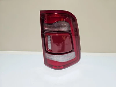 Ram 1500 OEM LED BSS Right Tail Light 2019 2020 2021 2022 2023 2024 Foto 1 de 4
