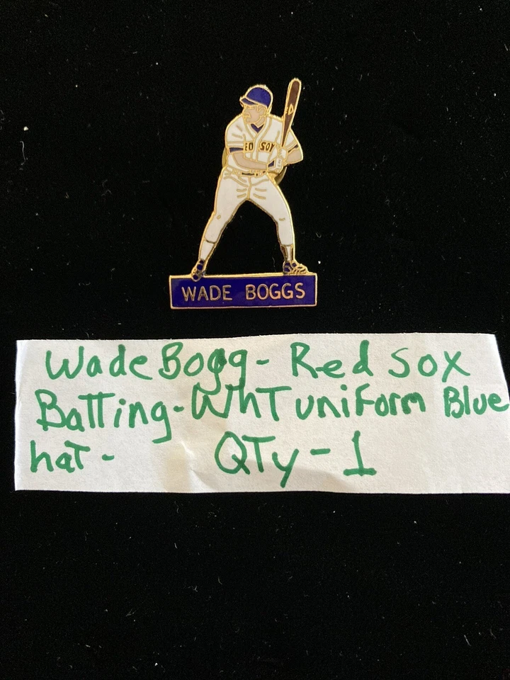 Pin de solapa de colección raro Wade Boggs Boston Red Sox uniforme blanco Foto 1 de 1