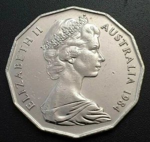 💥💥💥1984 AUSTRALIAN 50 CENT COIN ELIZABETH II COAT OF ARMS - Picture 1 of 2