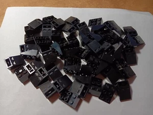 LEGO BULK LOT OF 64 BLACK 3X2 INVERTED SLOPE 33° BRICKS - Picture 1 of 1