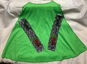 Boys Green Cape Preowned with New Alien Arm Sleeves - Picture 1 of 4