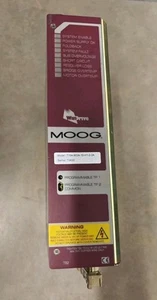 Servoaccionamiento Moog T164-903A-10-H1-2-2A usado excelente  - Imagen 1 de 6