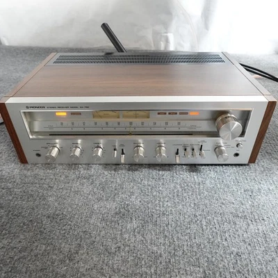 Receptor estéreo vintage Pioneer SX 750 160 W cara plateada estuche de madera Japón funcionando Foto 1 de 4