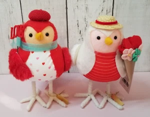 2023 Target Spritz Featherly Friends Valentine's Day Birds Set of 2 Brand New - Picture 1 of 9
