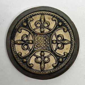 Antiker viktorianischer Metall-Nähknopf Fleur de Lis Niedrigrelief - Bild 1 von 7