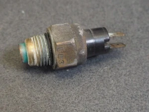 THERMOSTAT SWITCH HONDA VF500 C MAGNA 1983 37760-MB4-770 18564 - Imagen 1 de 3