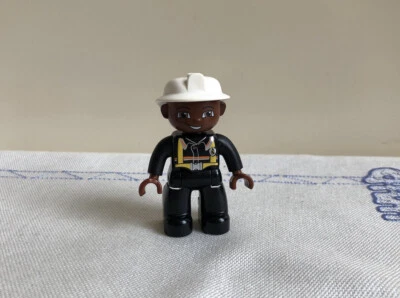 Duplo lego Fireman Fire Rescuer figure Replacement Toy - Image 1 of 4