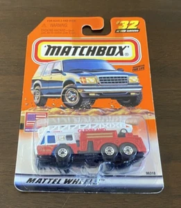 Matchbox #32 Cleveland Fire Truck Red MB USA Series 2000 With Logo New On Card - Picture 1 of 2