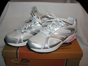 Women's NEW Champion Fallon White & Pink Trim Sneakers/Shoes Size 4 - Picture 1 of 5