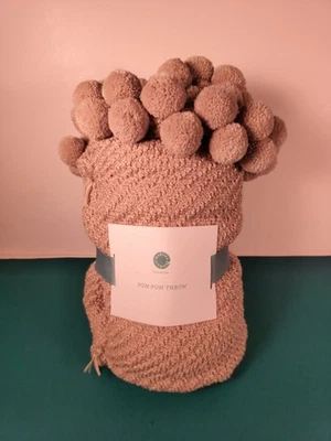 Manta Martha Stewart Retirada Nueva de Lote Antiguo Pom Pom TAN 50x70 Acrílico Foto 1 de 4