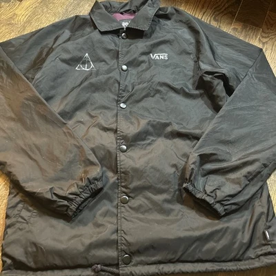 Chaqueta cortavientos negra Harry Potter y Vans Torrey grande usada en excelente estado para hombre Foto 1 de 4