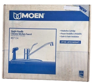 Moen - Rubinetto cucina cromato monocomando con tubo spruzzatore in piastra ponte - 87134 - Foto 1 di 5