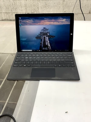 MICROSOFT SURFACE 1631 i7-4TH GEN 8GB RAM 256GB SSD WITH BLUE/GRAY KEYBOARD *QTY - Image 1 of 4
