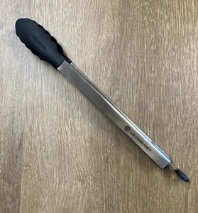 12" Long LE CREUSET Silicone Tips Stainless Steel Tongs NWT Grill & Cooking - Picture 1 of 6