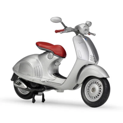 Welly1:18 VESPA 946 Motorcycle Diecast Metal Motorbike Model Toy Gift Collection - Image 1 of 4