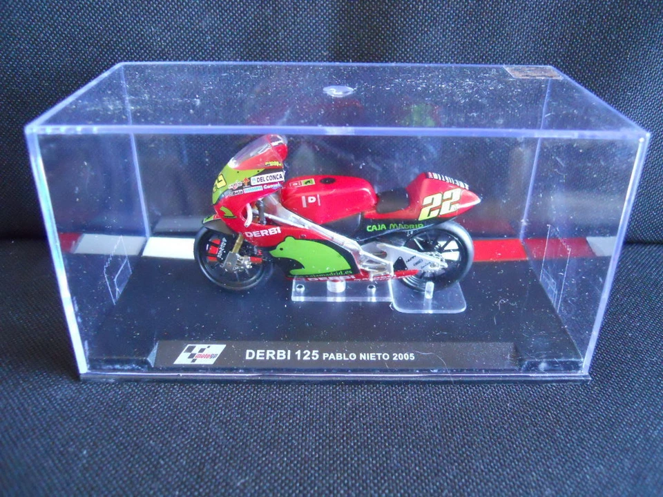 Die Cast Model Moto 1:24 DERBI 125 Pablo Nieto 2005 [N3-39 ] - Immagine 1 di 1