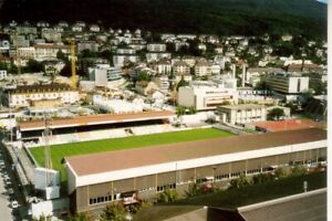 Postkarte -  NEUCHATEL  (Schweiz) - Luftansicht Stadion