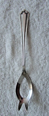 Garfo colher azeitona ideal prata esterlina Mary Warren Manchester - Imagem 1 de 2