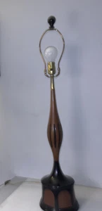 Vintage 1960s MCM Walnut? Teak? Wood & Brass Table Lamp LAUREL? Danish Style - Picture 1 of 24