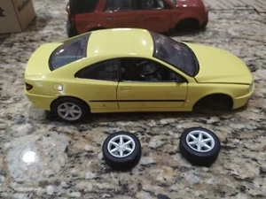 Gate Peugeot 406 Yellow 2 door 1:18 Scale Diecast Model Car Damaged JUNKER! - Picture 1 of 13
