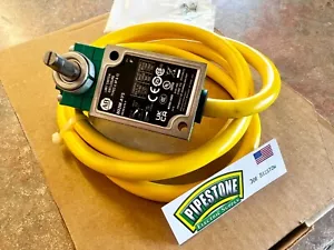 802M-AY5 Ser/F Pre-Wired Limit Switch Lever Type **Kentucky Stock** - Picture 1 of 4