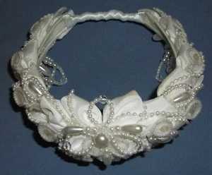 BRAUTKLEID ACCESSOIRE PERLEN KIND TIARA DEKOR REIFEN DING GEBRAUCHT - Bild 1 von 3