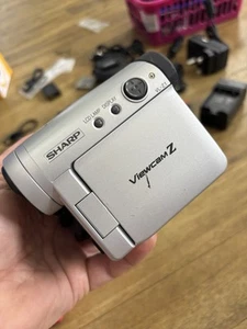 SHARP VL-21 VIEWCAM Z CAMCORDER. 500X DIDGITAL ZOOM UNTESTED - Picture 1 of 6