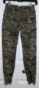 Boy's Levi's Camo Joggers Size 10 Elastic Waist & Ankles Drawstring - Picture 1 of 9