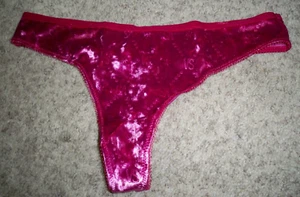 PERIZOMA VICTORIAS SECRET VELLUTO ROSA FUSHIA GRANDE NUOVO - Foto 1 di 3