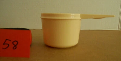 Tupperware Pale Yellow Measuring Cup 2/3 cup 763-3  O58 - Image 1 of 3