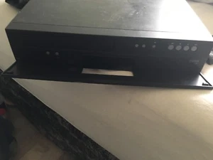 LOEWE VHS Rekorder Centros HIFI - Bild 1 von 5
