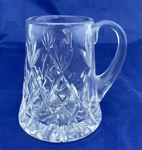 Tanque de cerveza de media pinta soplado y cortado a mano de cristal Cumbria patrón Keswick - Imagen 1 de 7