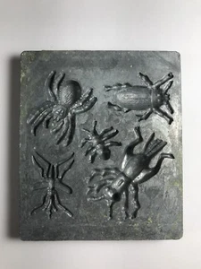 Vintage Toymax Molds Beetle Spider Roach Cricket Creepy Crawlers 2-2 Craft Bugs - Picture 1 of 1