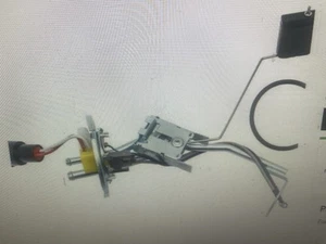 COMMODORE TANK SENDER PETROL NEW VL v8 twist - Picture 1 of 4