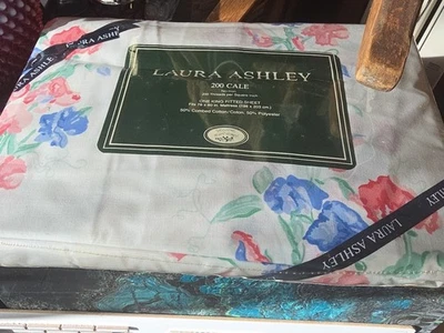 Sábana Ajustable Laura Ashley De Colección Sweet Pea King Mezcla Algodón NUEVA En Paquete Foto 1 de 2