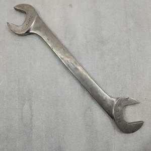 Outils à enfoncer 1-3/16 SAE 4 voies clé à tête angulaire ouverte n° VS38 Vintage - Photo 1/6